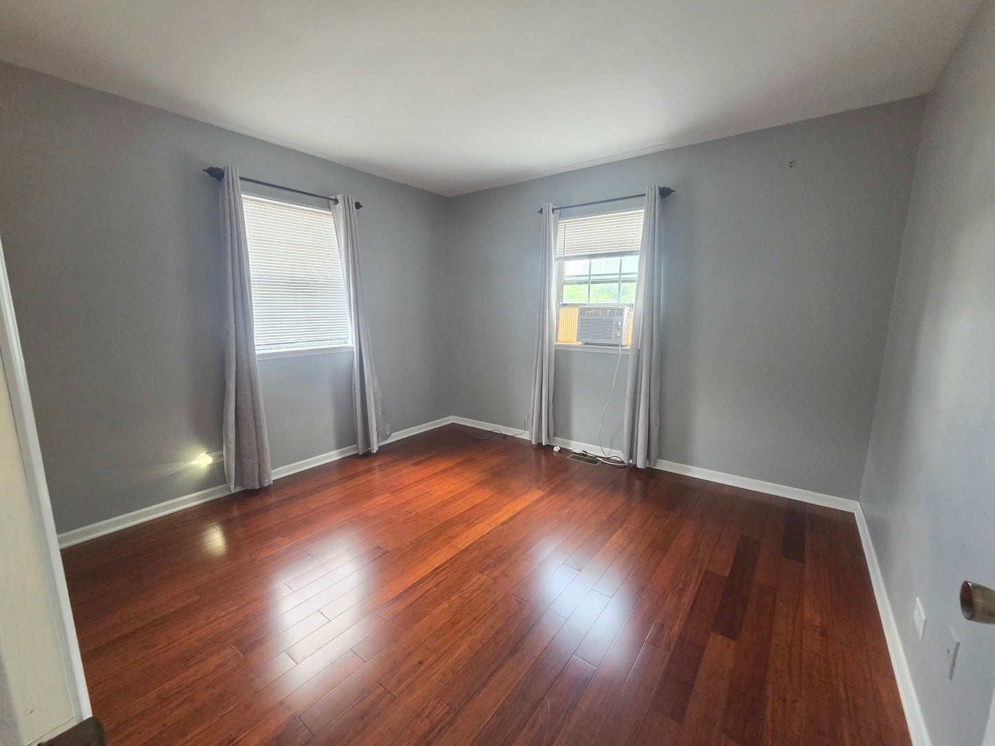 1839 Prentiss Drive, Downers Grove, IL 60516 1839 Prentiss Drive, Downers Grove, IL 60516