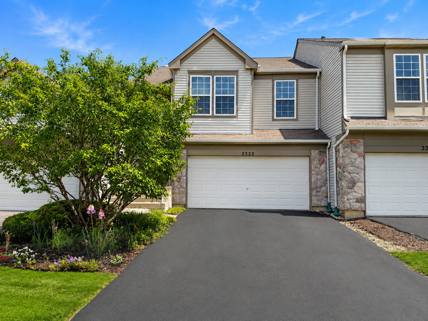 3322 Bromley Lane, Aurora, IL 60502 3322 Bromley Lane, Aurora, IL 60502