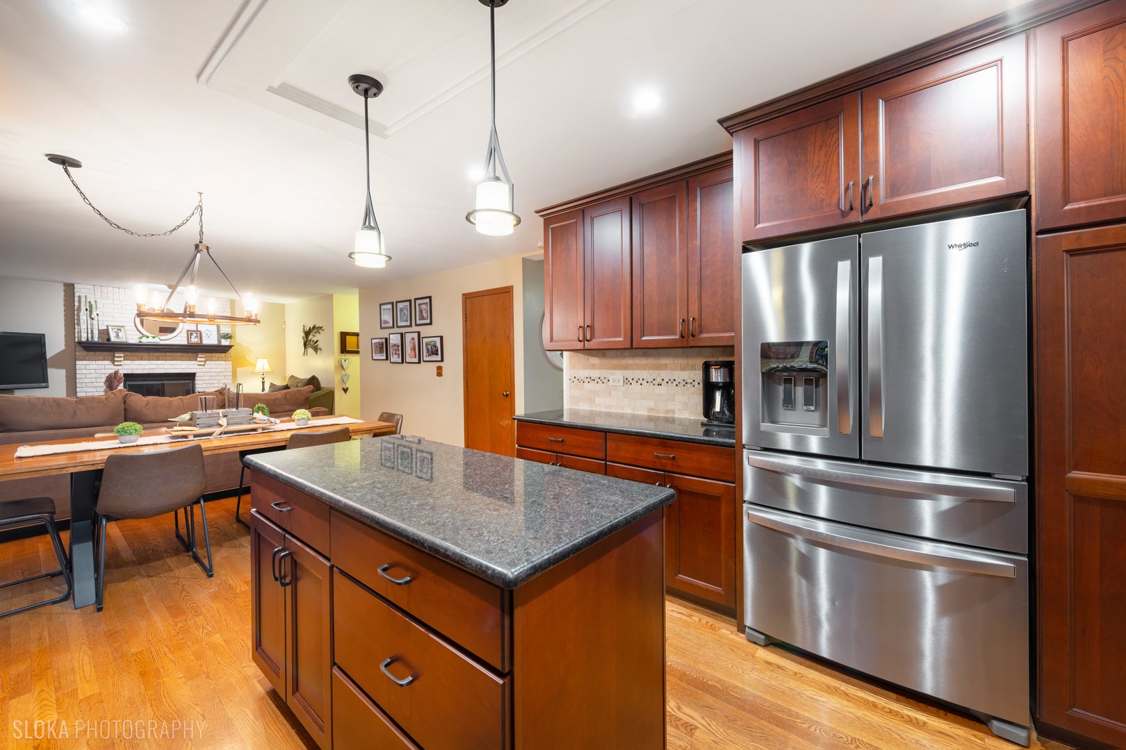 620 Canyon Lane, Elgin, IL 60123 620 Canyon Lane, Elgin, IL 60123