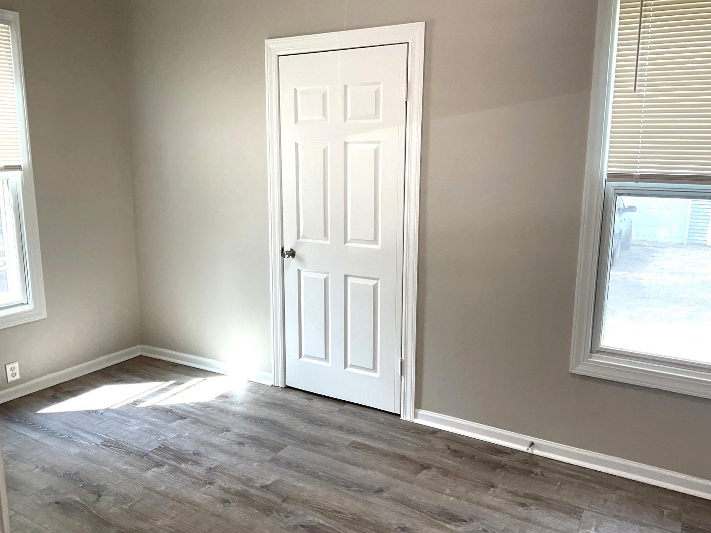 451 W New York Street, #1, Aurora, IL 60506