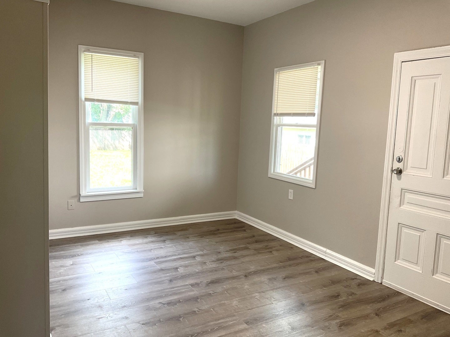 451 W New York Street, #1, Aurora, IL 60506