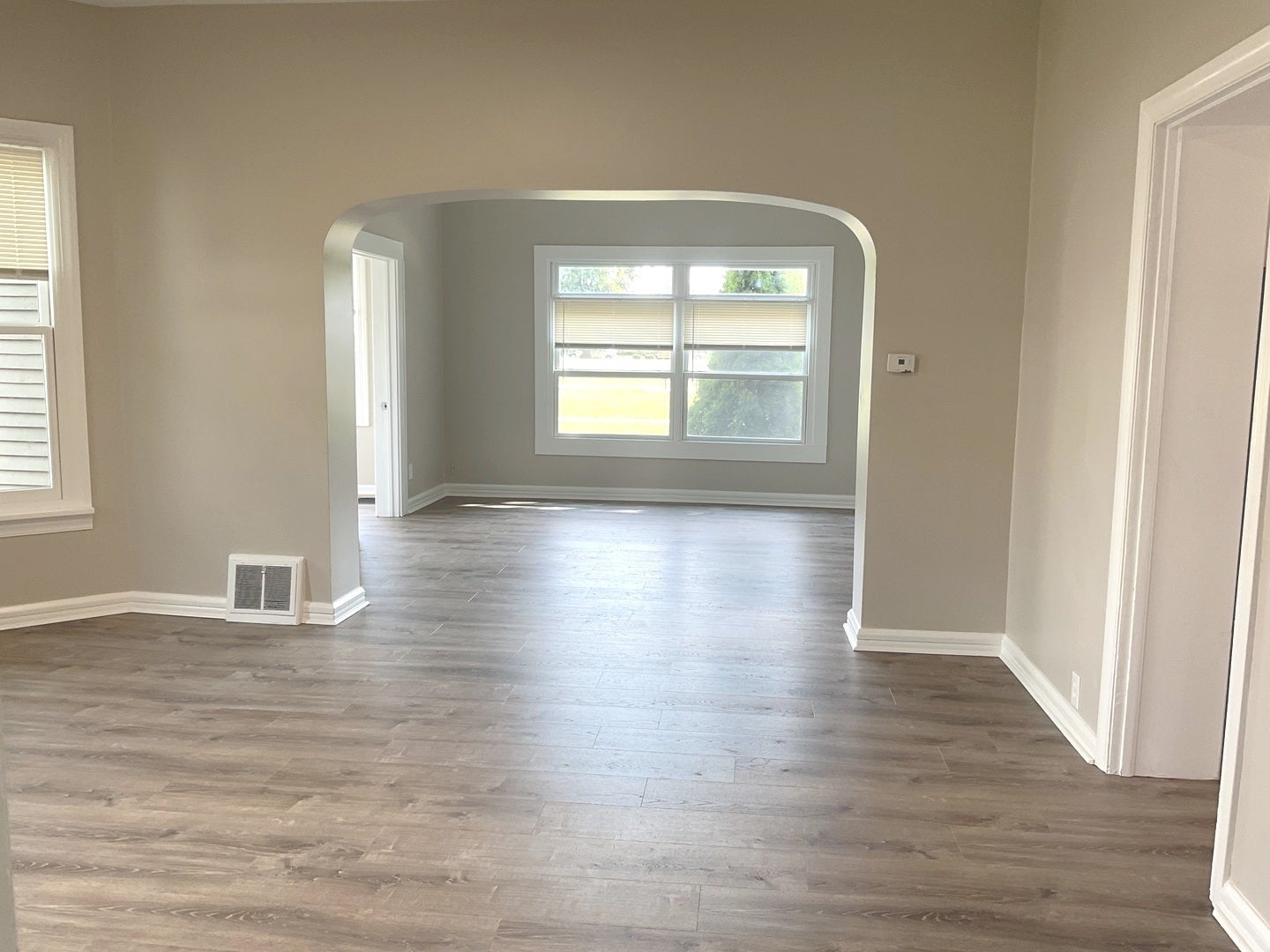 451 W New York Street, #1, Aurora, IL 60506