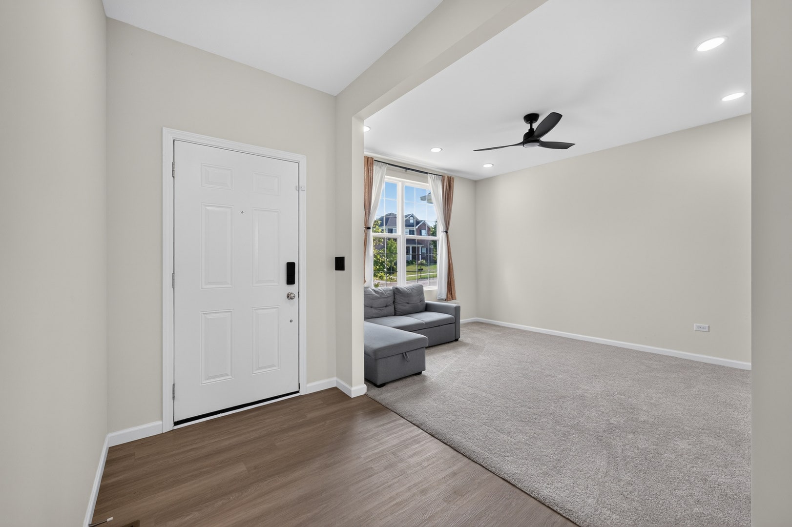 3667 Peregrine Way, Elgin, IL 60124 3667 Peregrine Way, Elgin, IL 60124