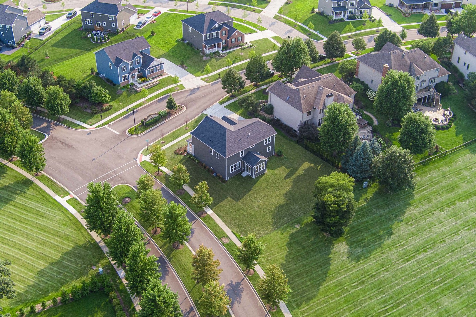 3667 Peregrine Way, Elgin, IL 60124 3667 Peregrine Way, Elgin, IL 60124