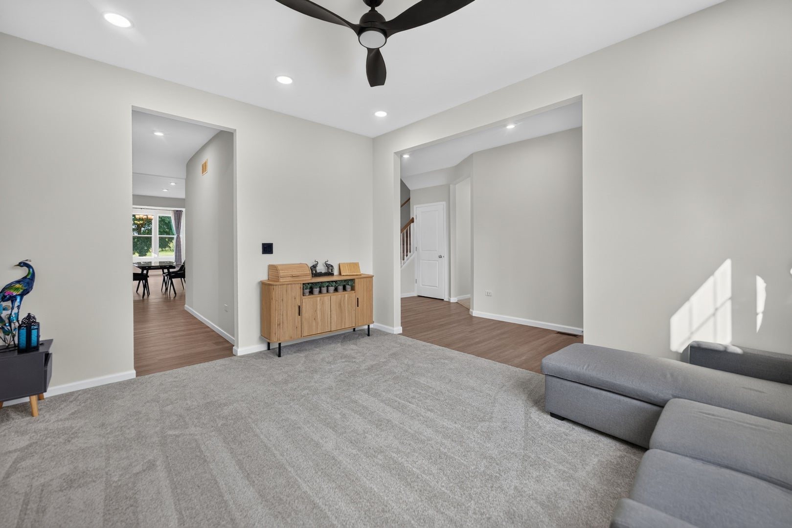 3667 Peregrine Way, Elgin, IL 60124 3667 Peregrine Way, Elgin, IL 60124