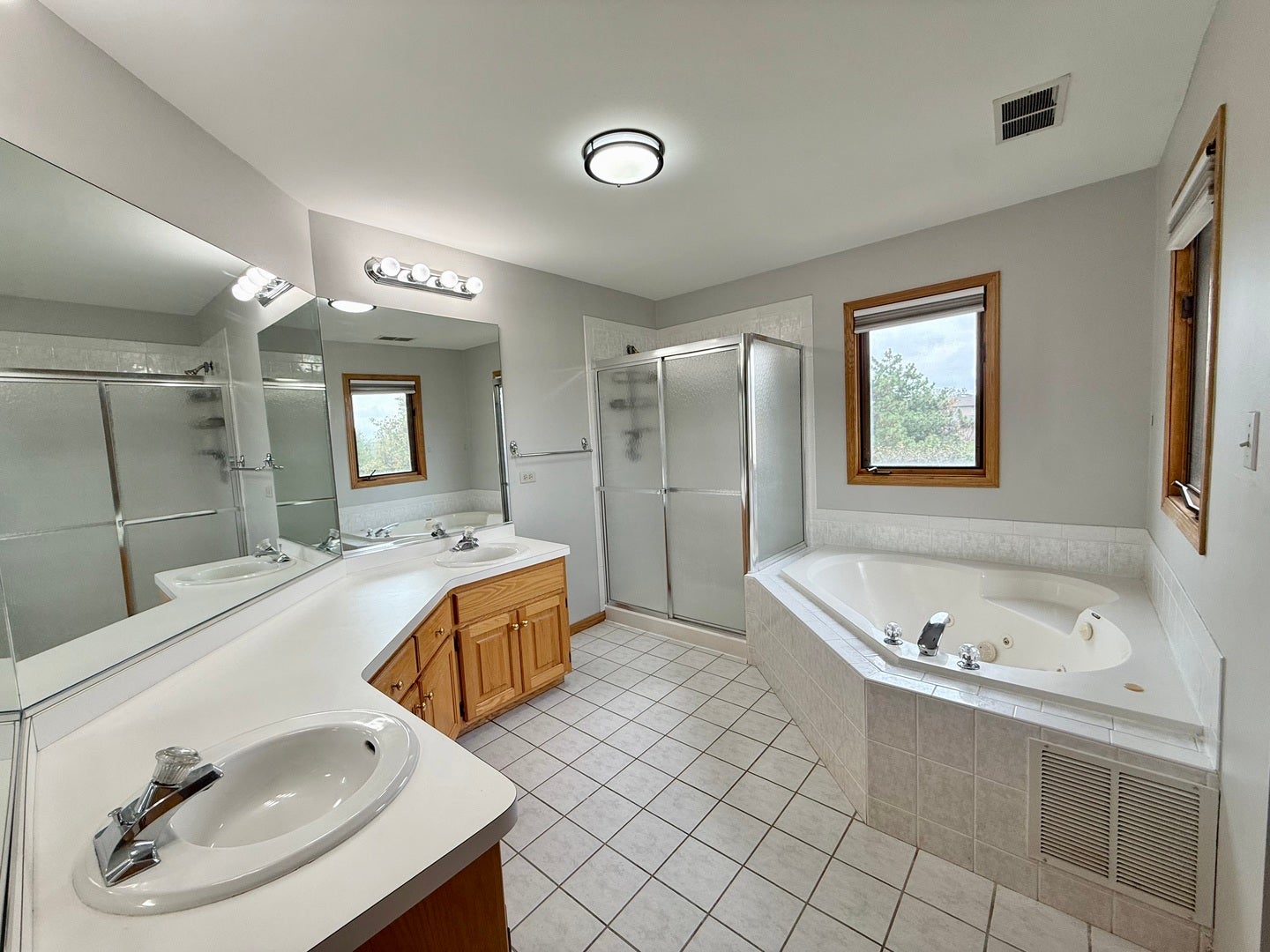 7700 Northfield Lane, Tinley Park, IL 60487 7700 Northfield Lane, Tinley Park, IL 60487