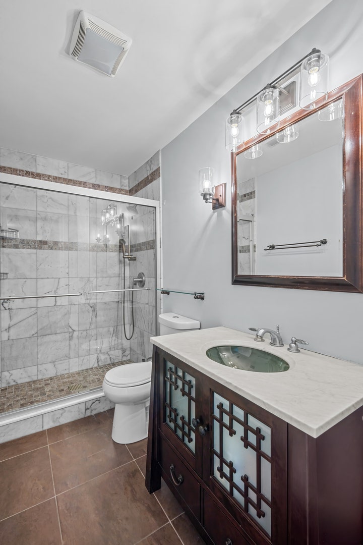 3rd floor hall bathroom
