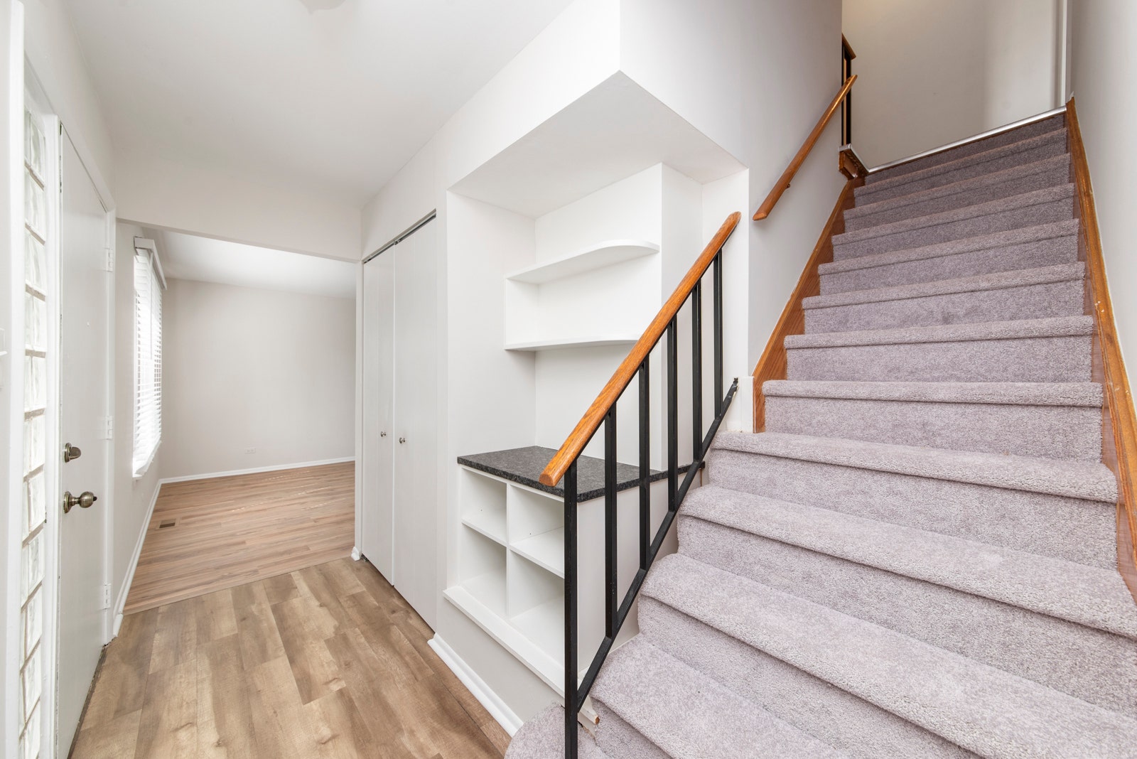 7346 Country Creek Way, #8, Downers Grove, IL 60516 7346 Country Creek Way, #8, Downers Grove, IL 60516