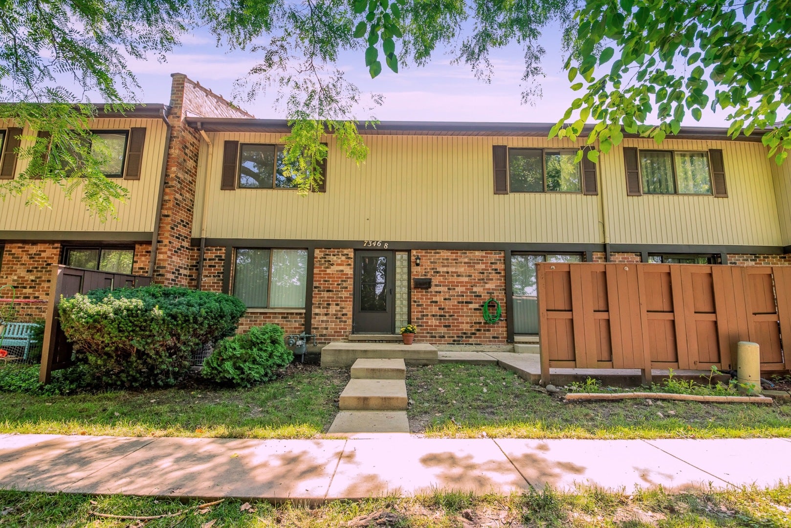 7346 Country Creek Way, #8, Downers Grove, IL 60516 7346 Country Creek Way, #8, Downers Grove, IL 60516