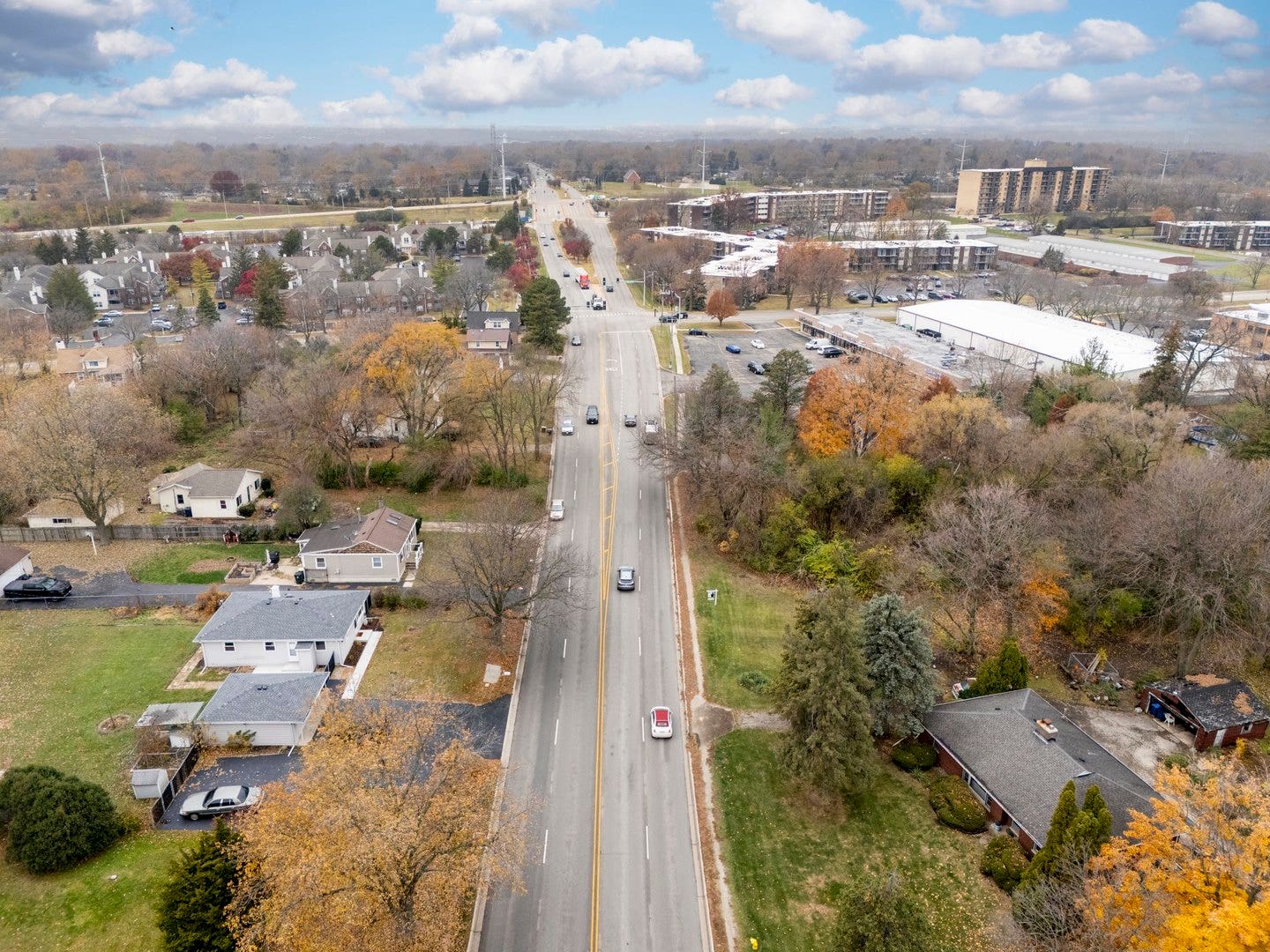10/11 Maple Avenue, Downers Grove, IL 60515 10/11 Maple Avenue, Downers Grove, IL 60515