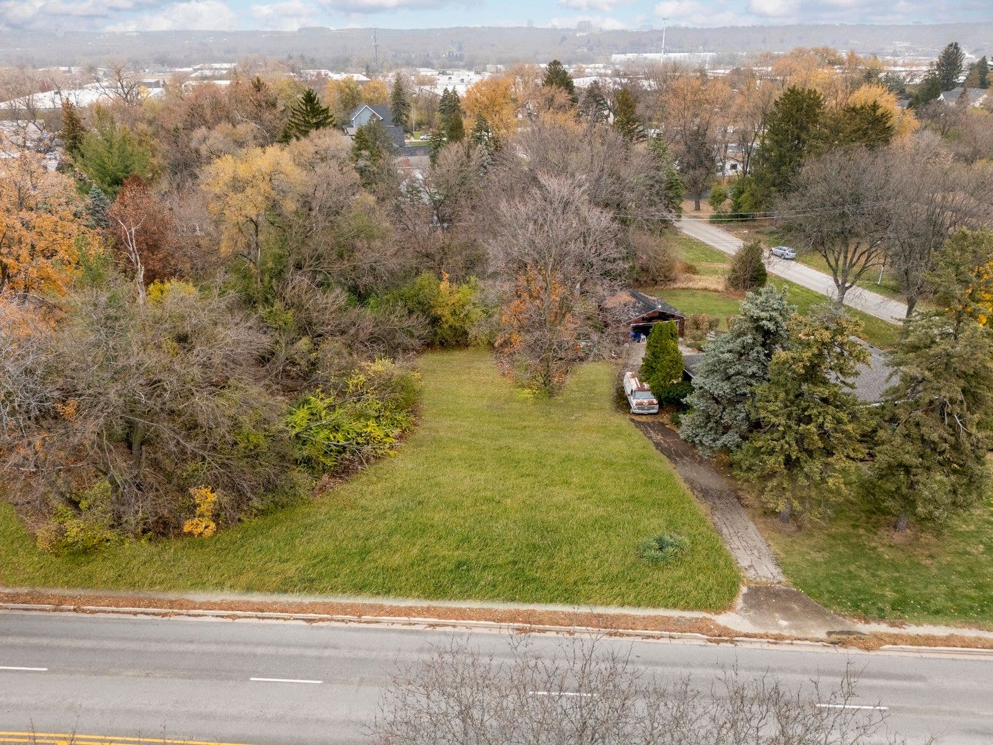 10/11 Maple Avenue, Downers Grove, IL 60515 10/11 Maple Avenue, Downers Grove, IL 60515