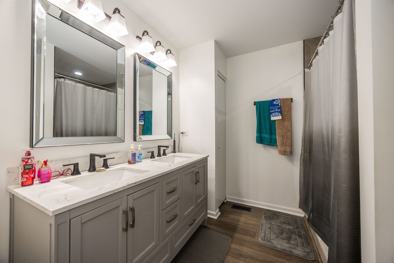 2734 Imperial Valley Trail, Aurora, IL 60503 2734 Imperial Valley Trail, Aurora, IL 60503