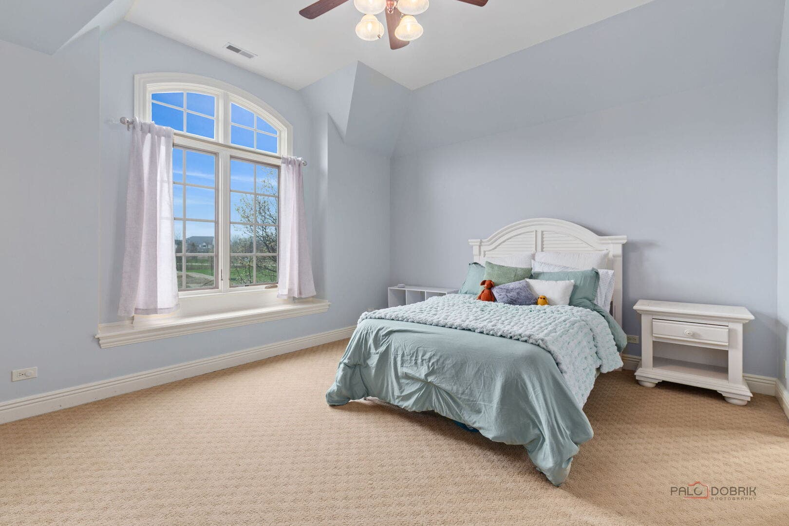 37W209 Deer Pond Court, St. Charles, IL 60175 37W209 Deer Pond Court, St. Charles, IL 60175