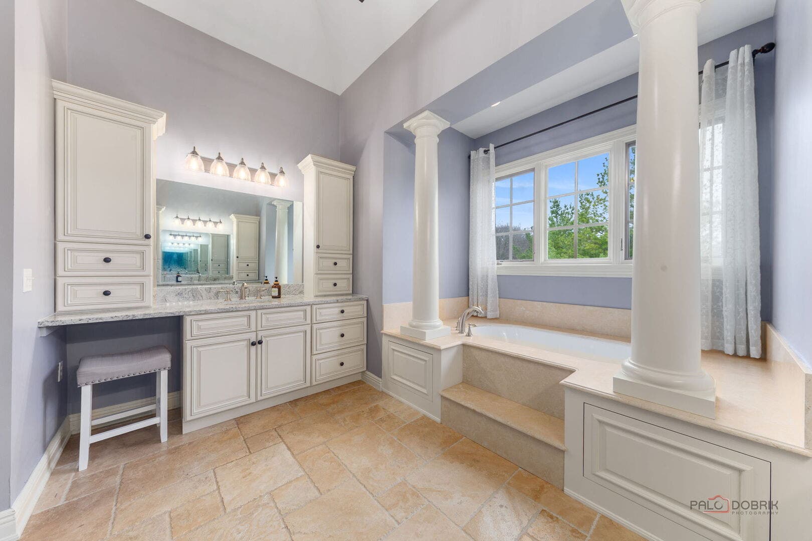37W209 Deer Pond Court, St. Charles, IL 60175 37W209 Deer Pond Court, St. Charles, IL 60175