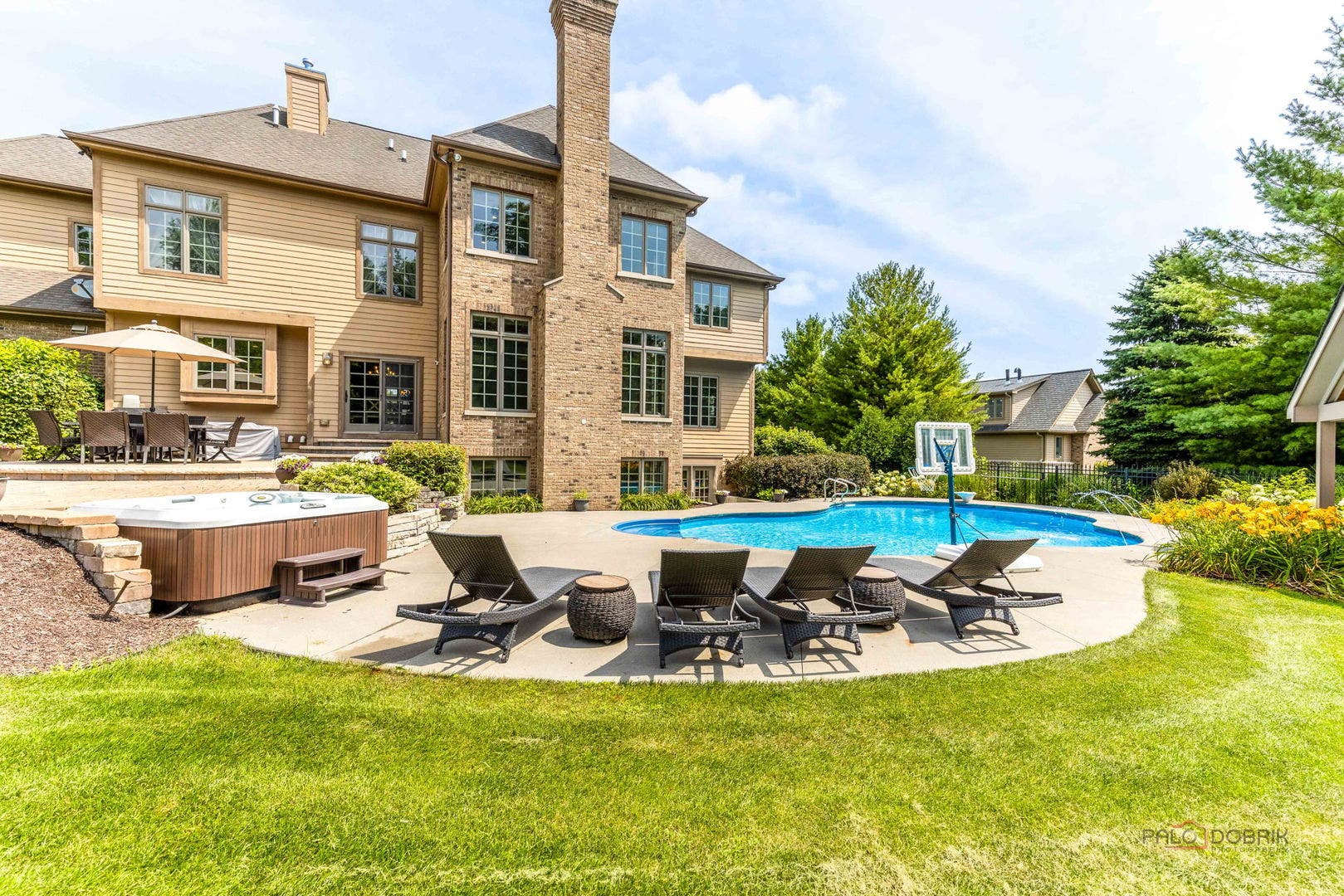 37W209 Deer Pond Court, St. Charles, IL 60175 37W209 Deer Pond Court, St. Charles, IL 60175