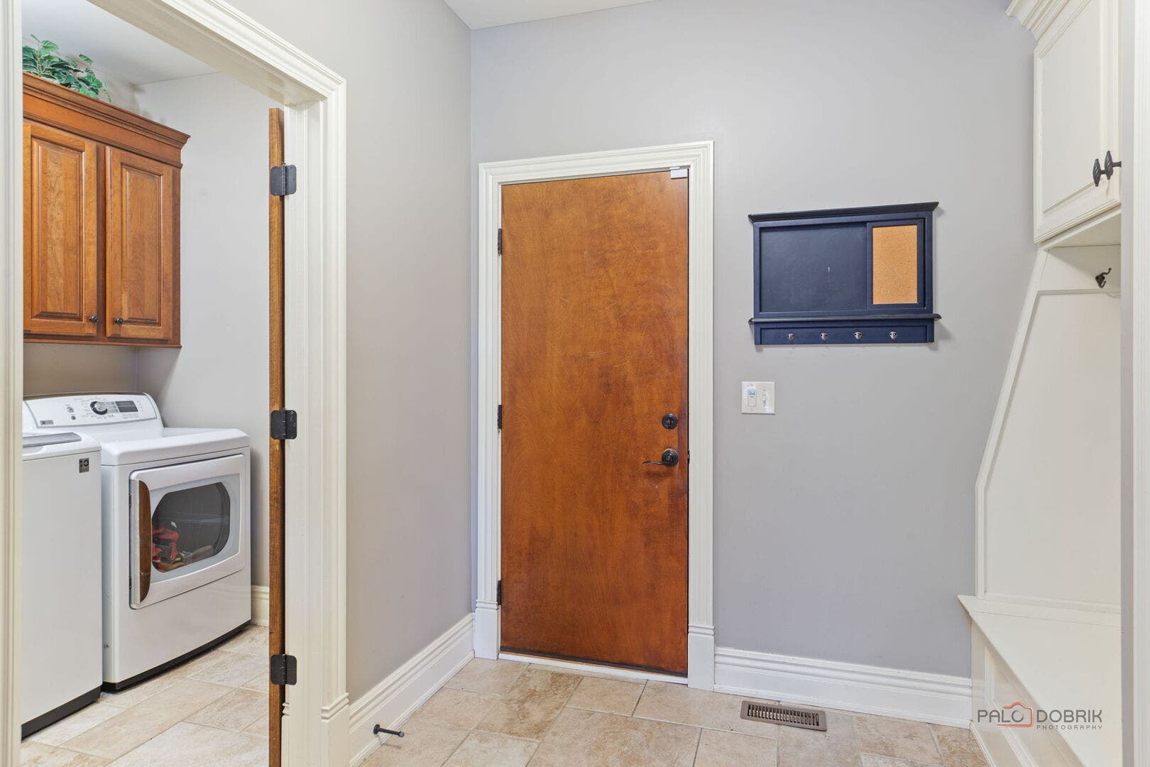 37W209 Deer Pond Court, St. Charles, IL 60175 37W209 Deer Pond Court, St. Charles, IL 60175