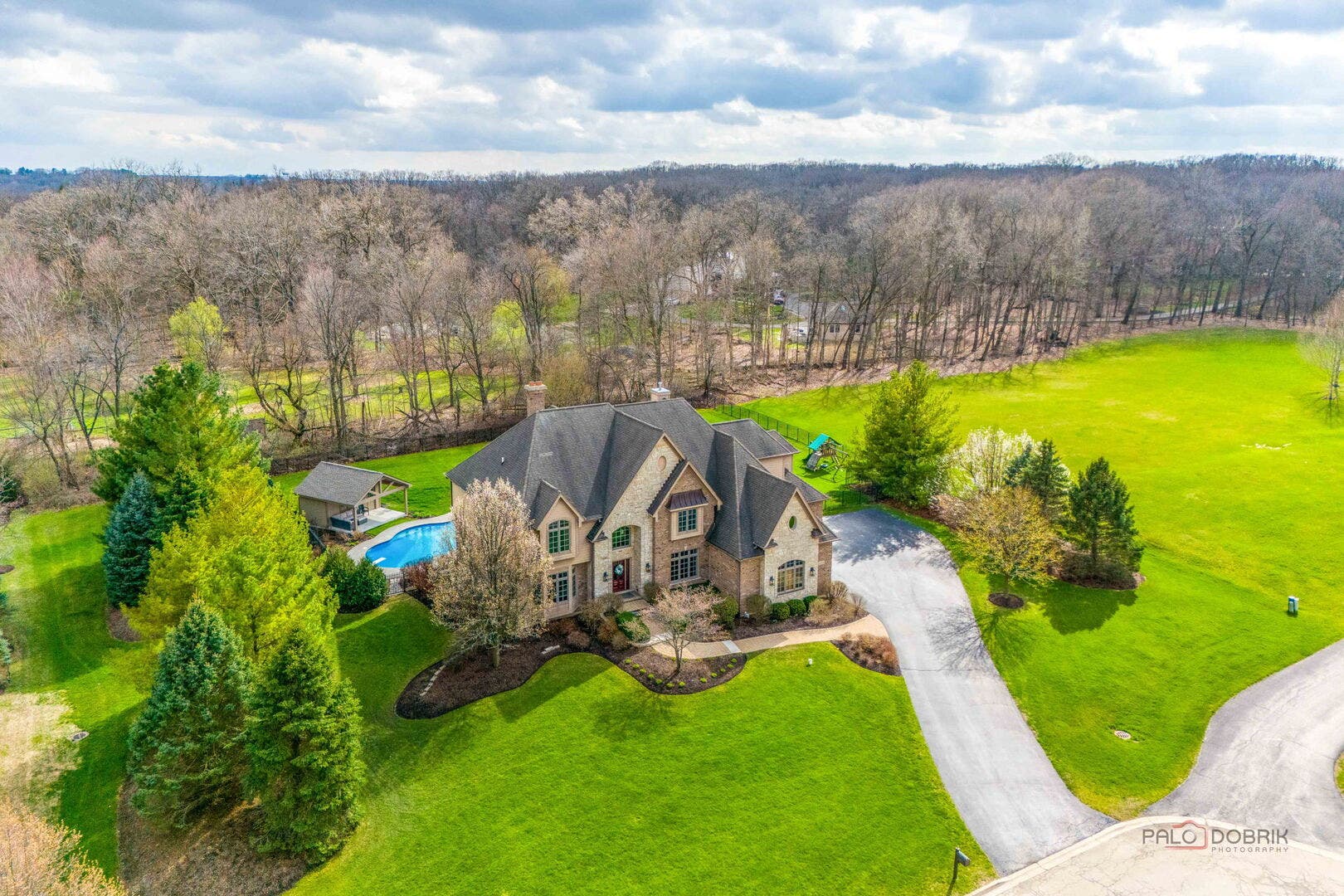 37W209 Deer Pond Court, St. Charles, IL 60175 37W209 Deer Pond Court, St. Charles, IL 60175