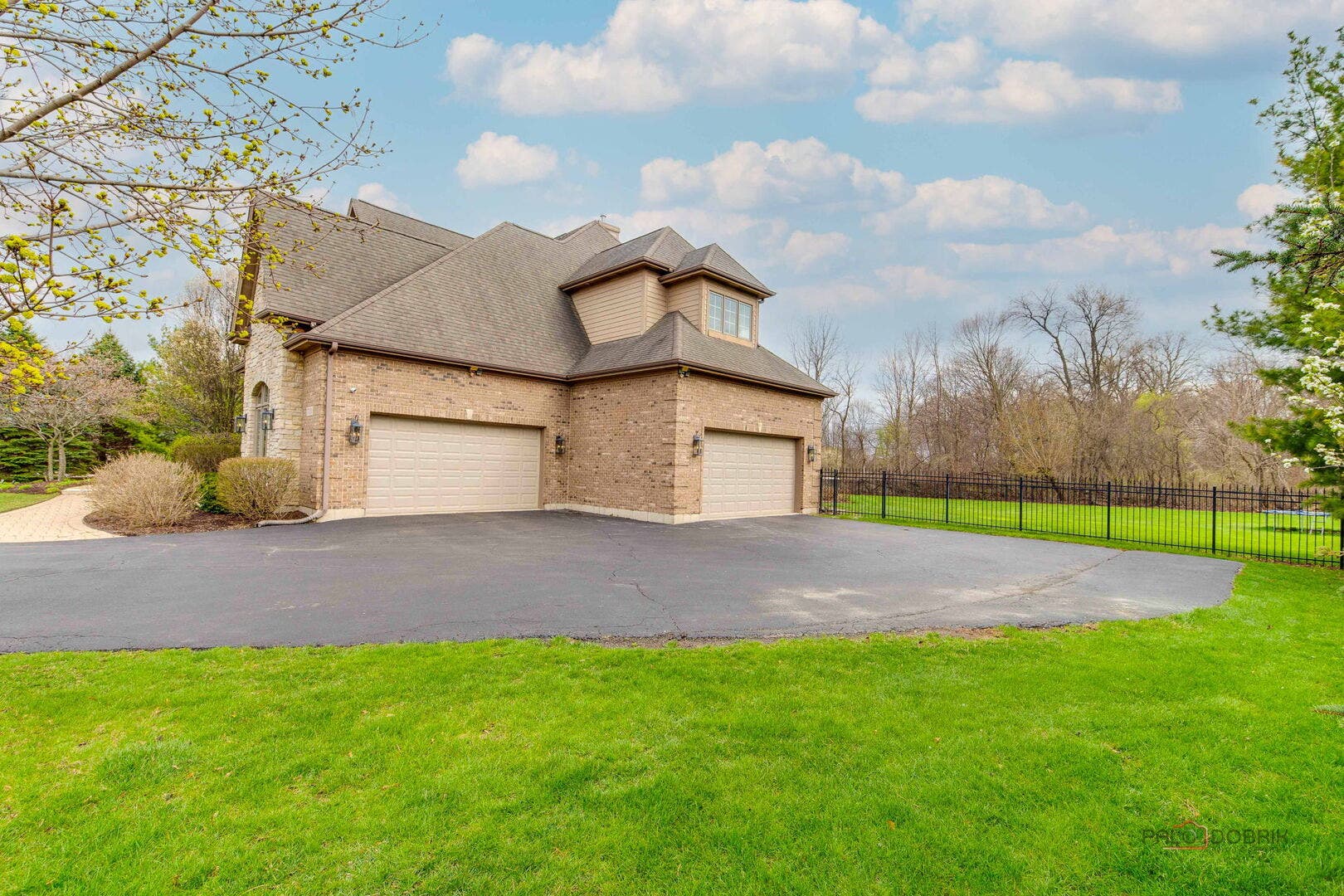 37W209 Deer Pond Court, St. Charles, IL 60175 37W209 Deer Pond Court, St. Charles, IL 60175
