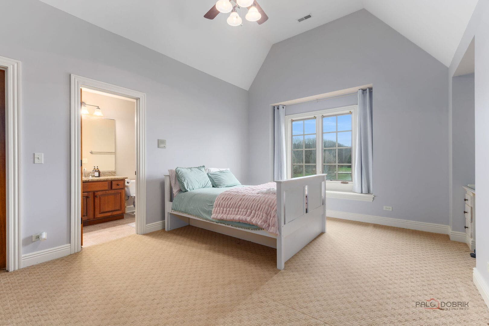 37W209 Deer Pond Court, St. Charles, IL 60175 37W209 Deer Pond Court, St. Charles, IL 60175