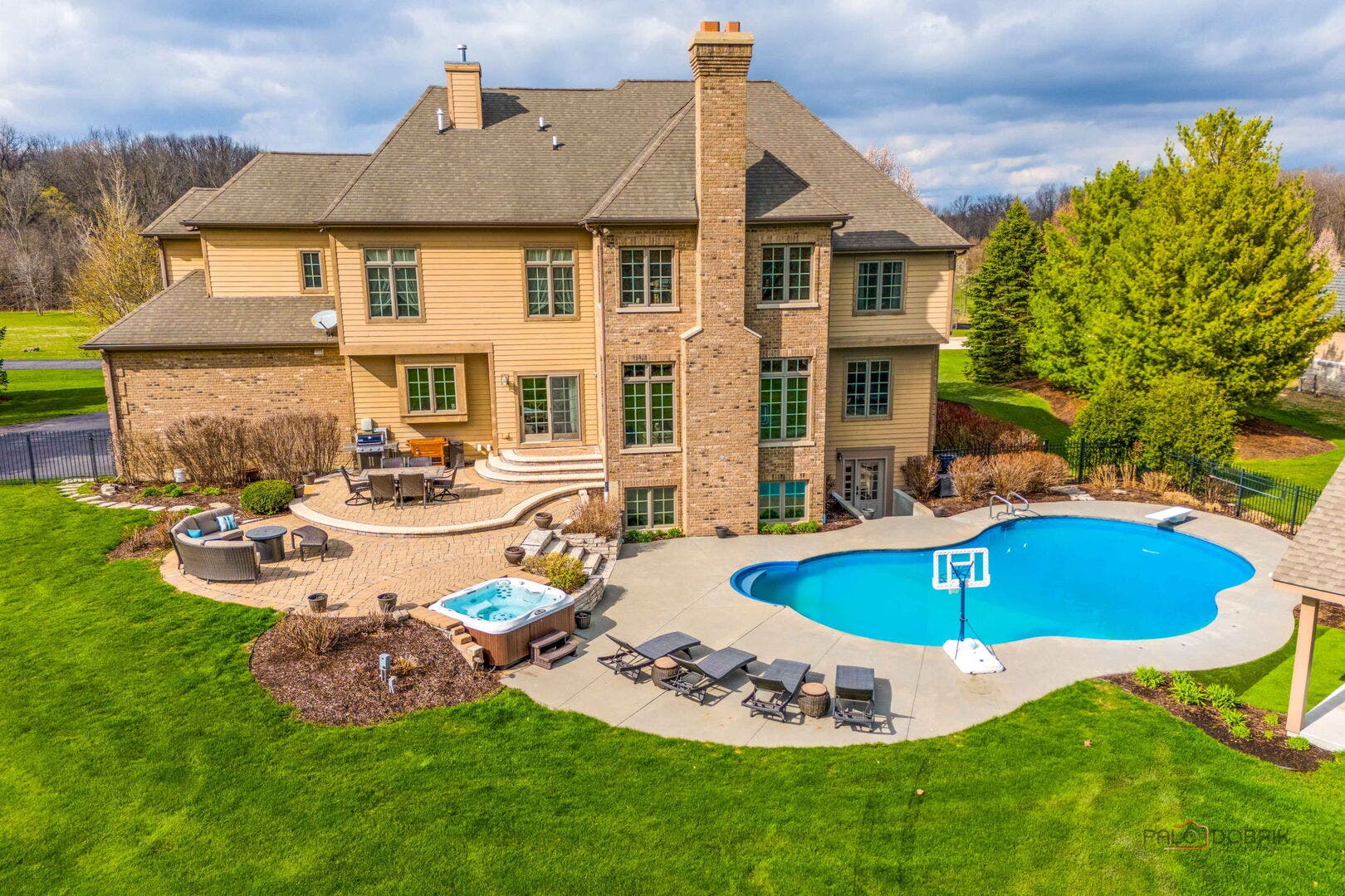 37W209 Deer Pond Court, St. Charles, IL 60175 37W209 Deer Pond Court, St. Charles, IL 60175