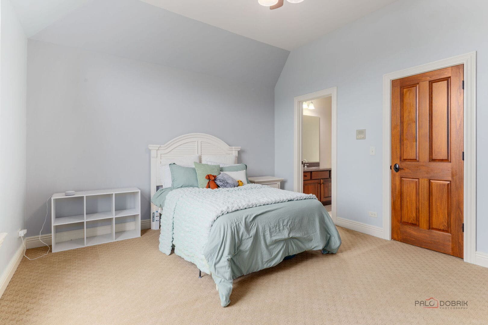 37W209 Deer Pond Court, St. Charles, IL 60175 37W209 Deer Pond Court, St. Charles, IL 60175