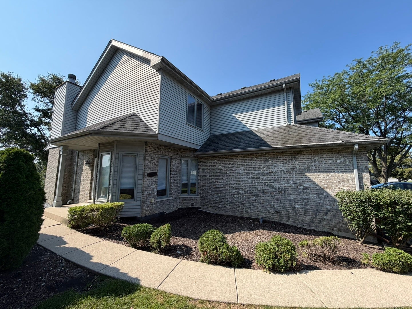 7015 PLYMOUTH Court, Tinley Park, IL 60477 7015 PLYMOUTH Court, Tinley Park, IL 60477