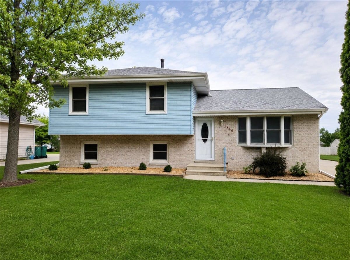 1846 Corregidor Street, Joliet, IL 60435 1846 Corregidor Street, Joliet, IL 60435