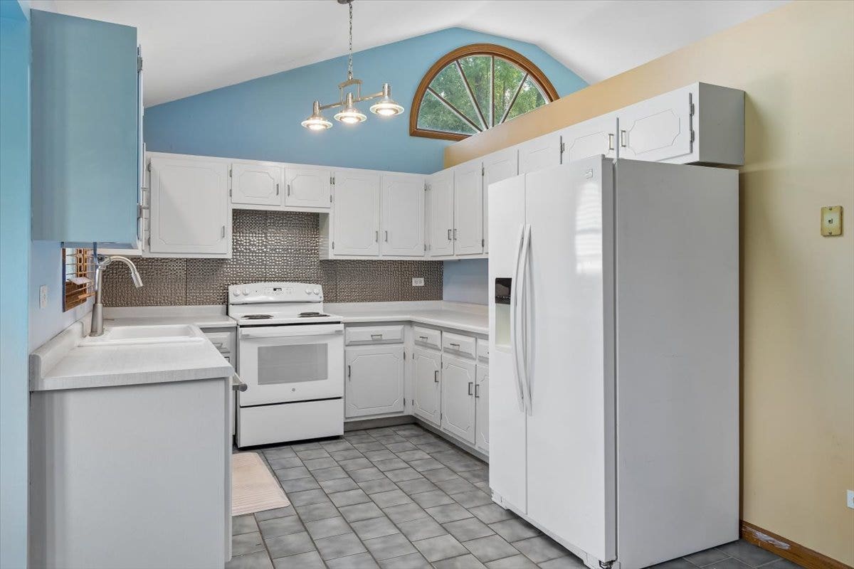 1846 Corregidor Street, Joliet, IL 60435 1846 Corregidor Street, Joliet, IL 60435