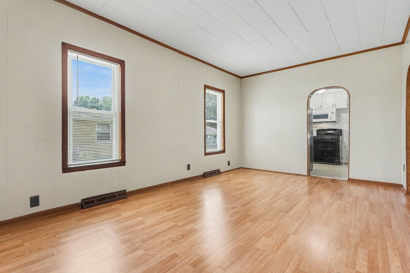 1215 Wilcox Street, Joliet, IL 60435