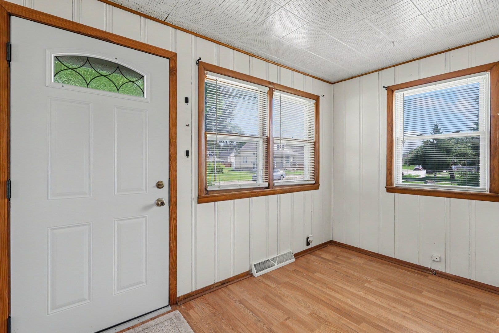 1215 Wilcox Street, Joliet, IL 60435