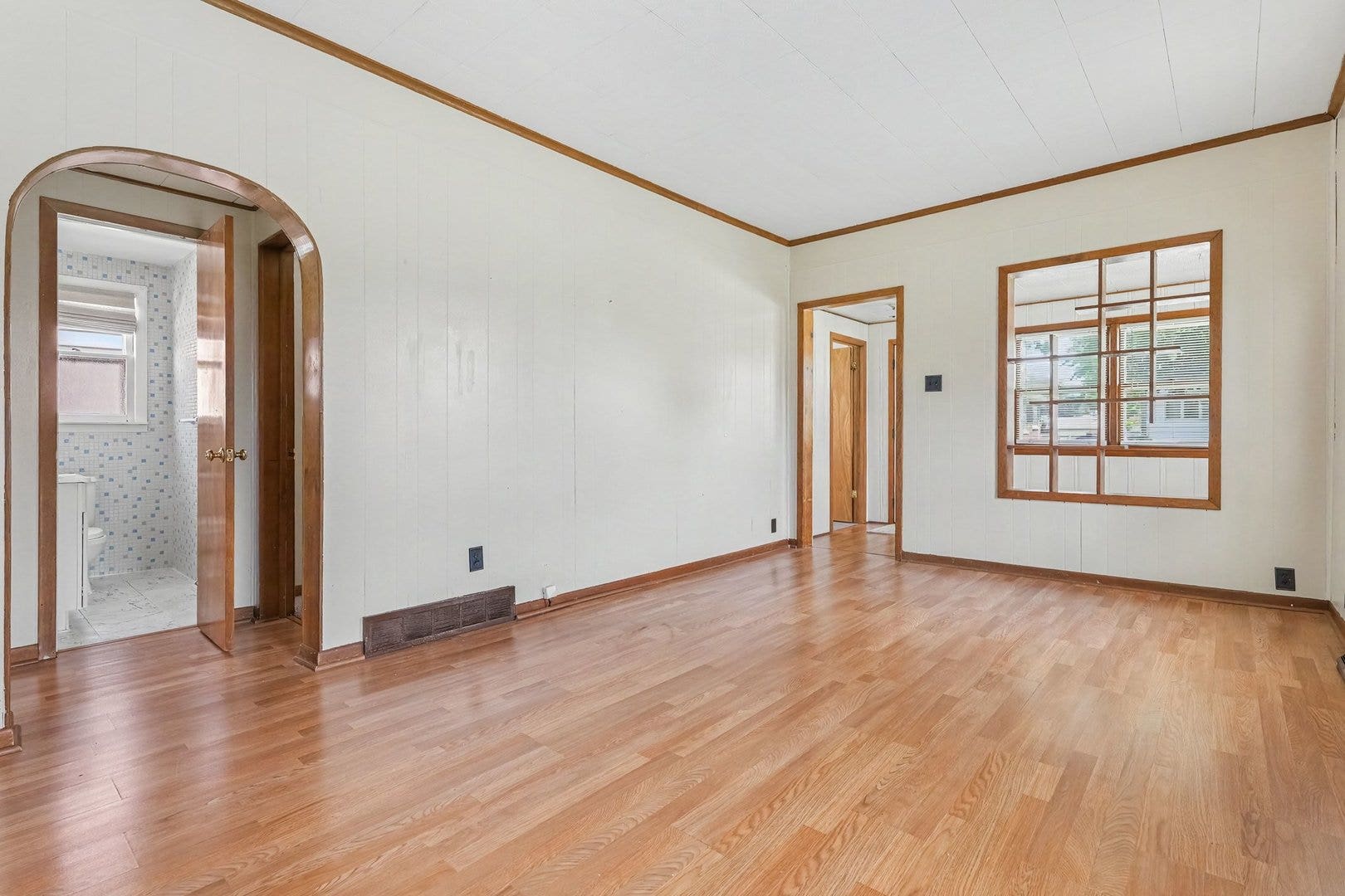 1215 Wilcox Street, Joliet, IL 60435