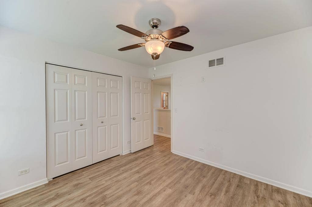 1515 Elysium Drive, Minooka, IL 60447 1515 Elysium Drive, Minooka, IL 60447