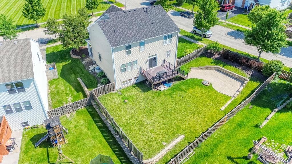 1515 Elysium Drive, Minooka, IL 60447 1515 Elysium Drive, Minooka, IL 60447