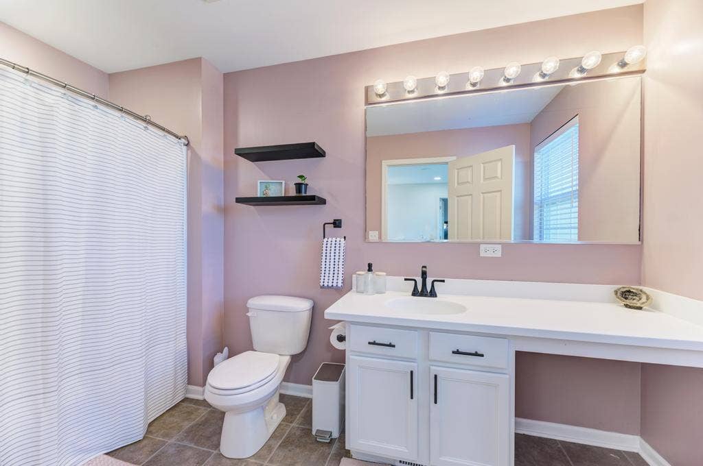 1515 Elysium Drive, Minooka, IL 60447 1515 Elysium Drive, Minooka, IL 60447