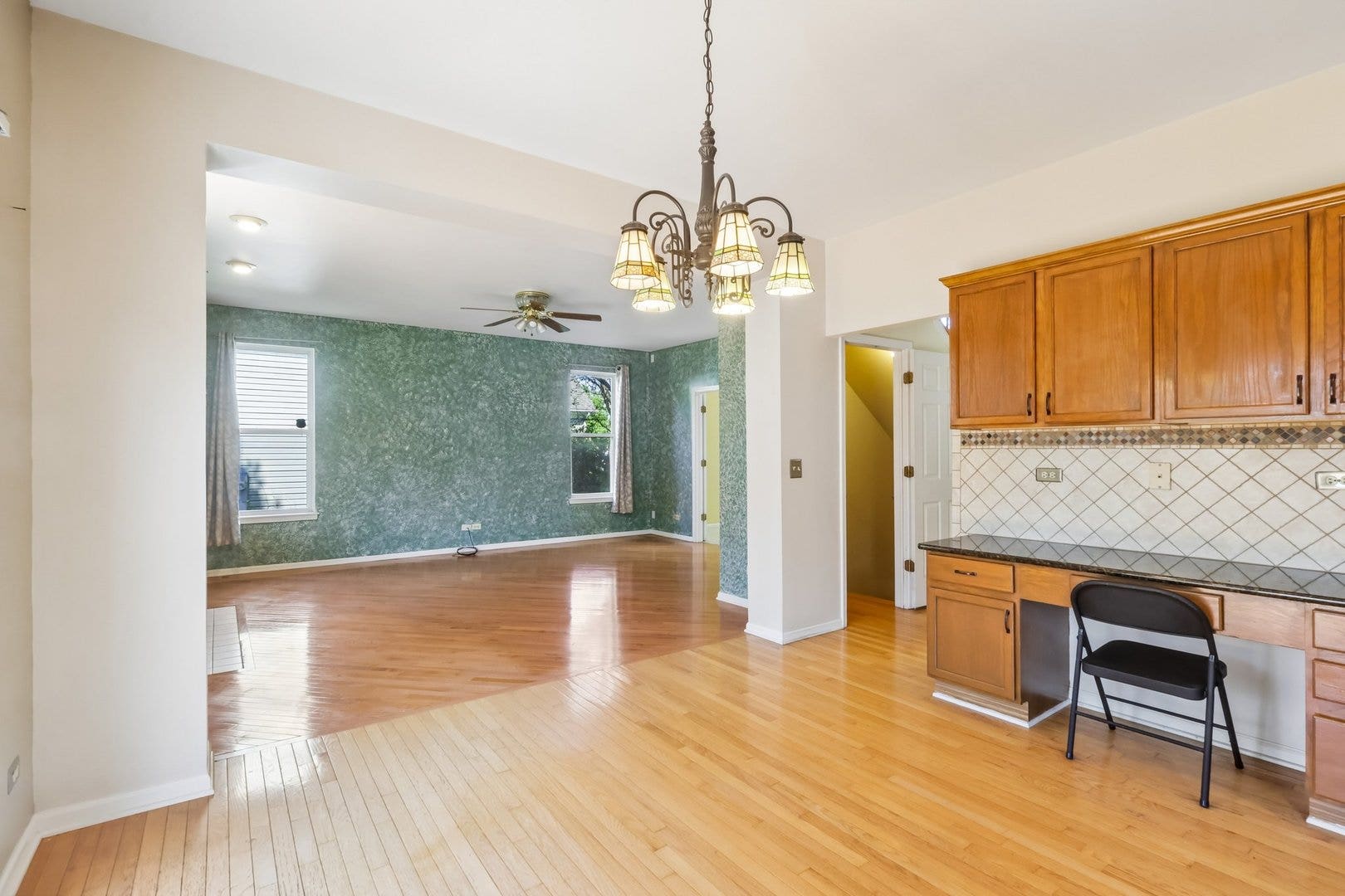 4051 Tansy Road, Aurora, IL 60504 4051 Tansy Road, Aurora, IL 60504