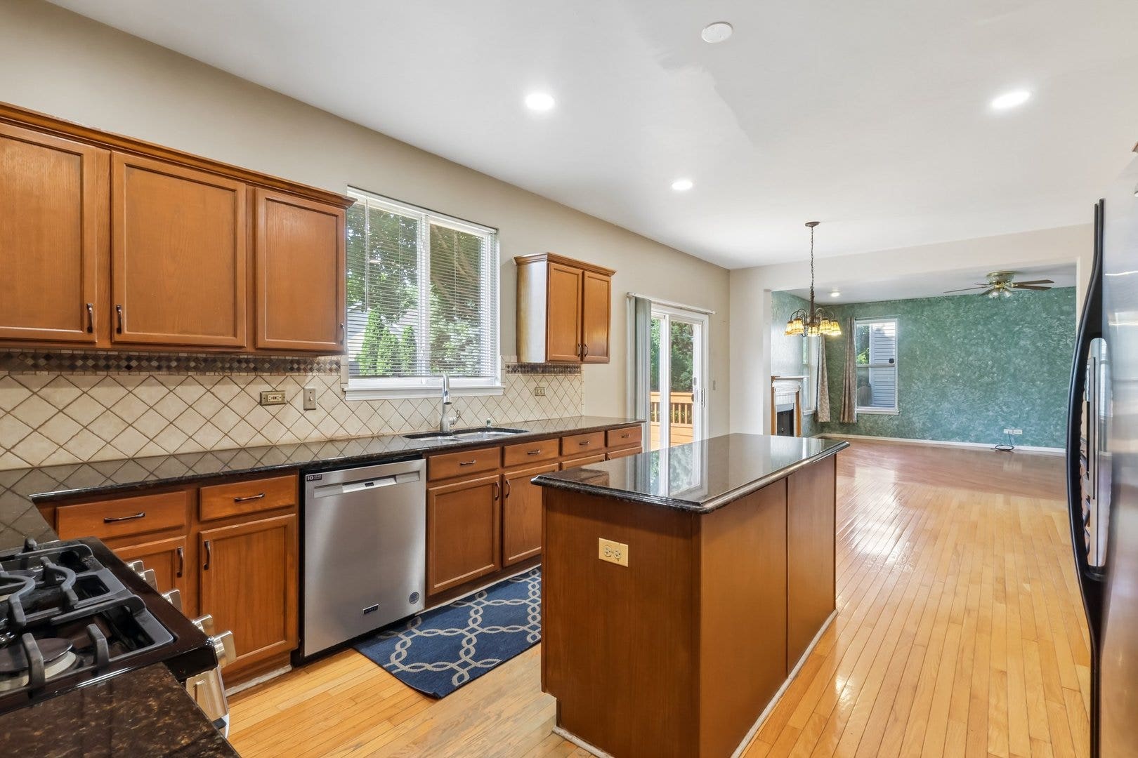 4051 Tansy Road, Aurora, IL 60504 4051 Tansy Road, Aurora, IL 60504