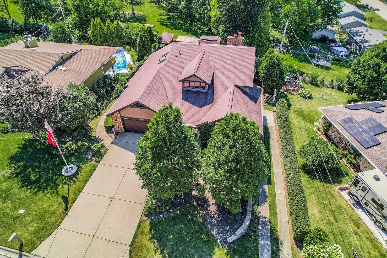 305 N Dale Avenue, McHenry, IL 60050