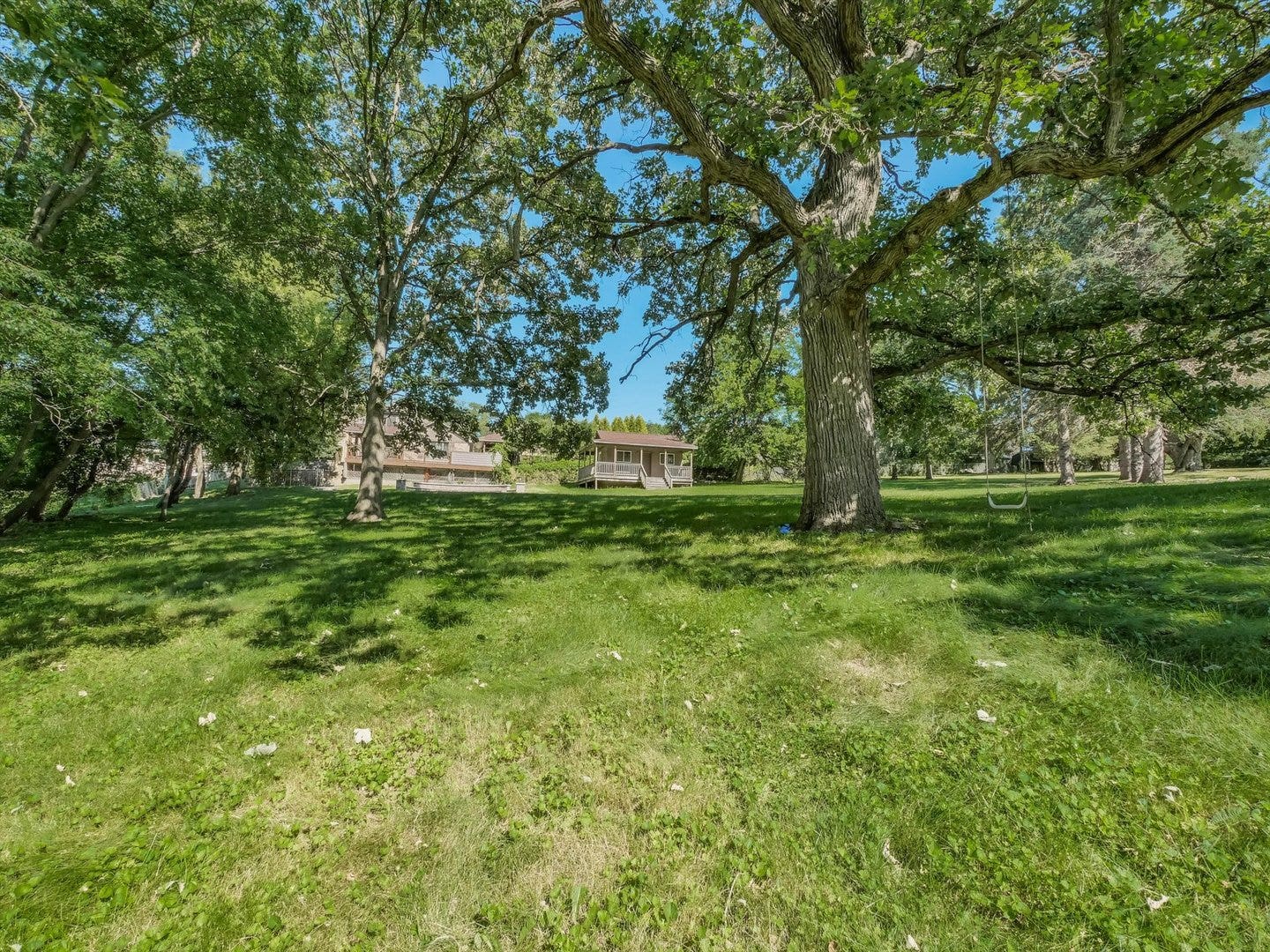 305 N Dale Avenue, McHenry, IL 60050