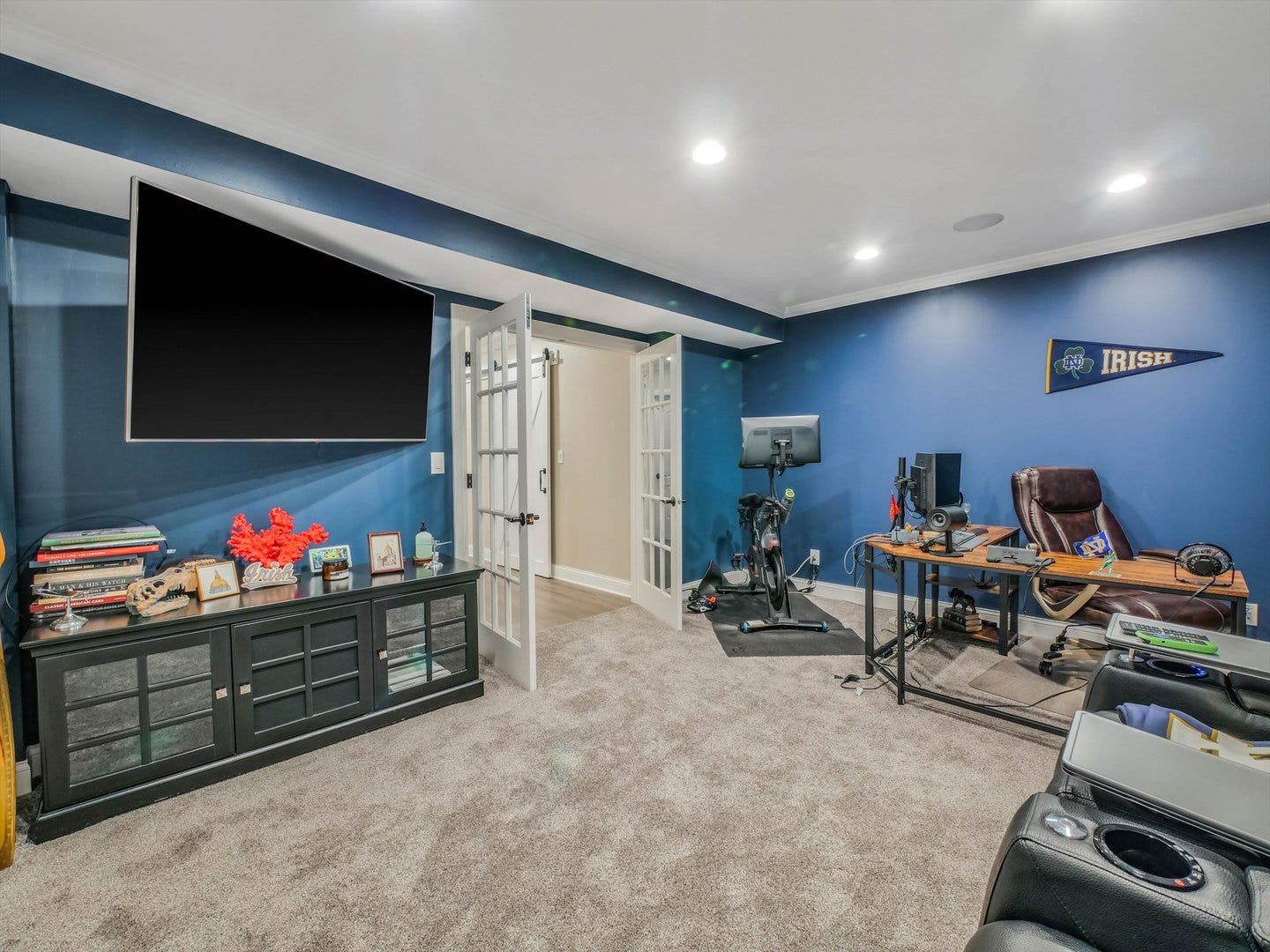 305 N Dale Avenue, McHenry, IL 60050