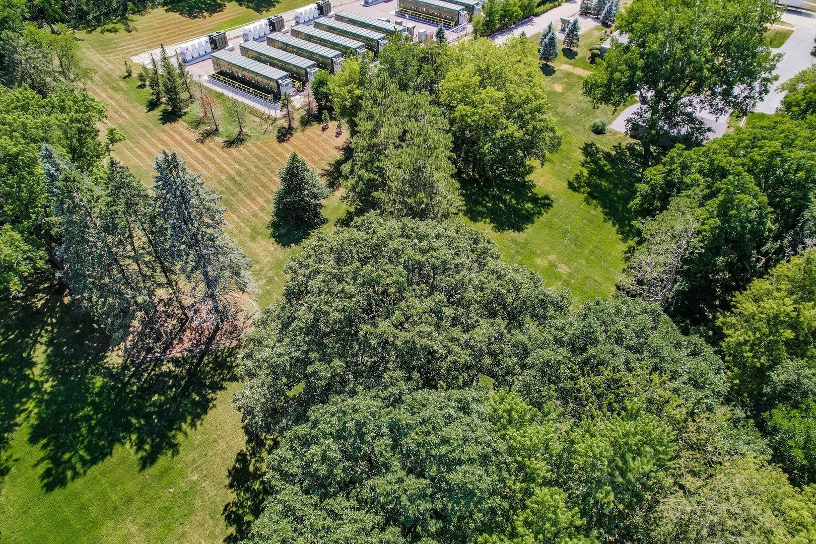 305 N Dale Avenue, McHenry, IL 60050
