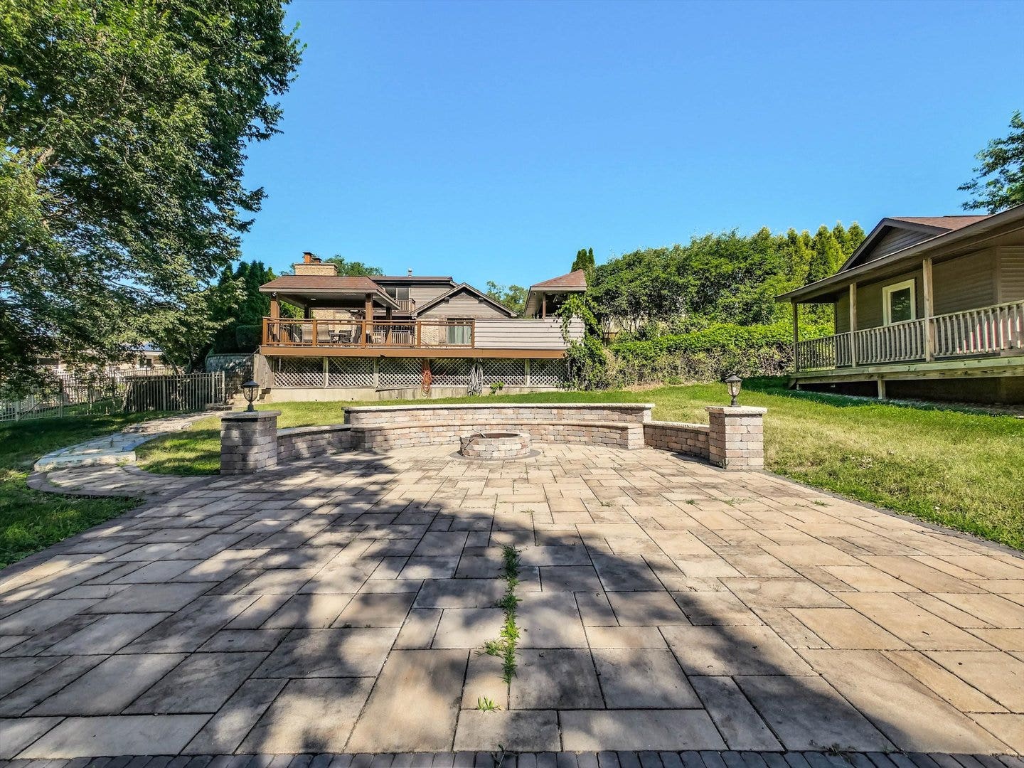305 N Dale Avenue, McHenry, IL 60050