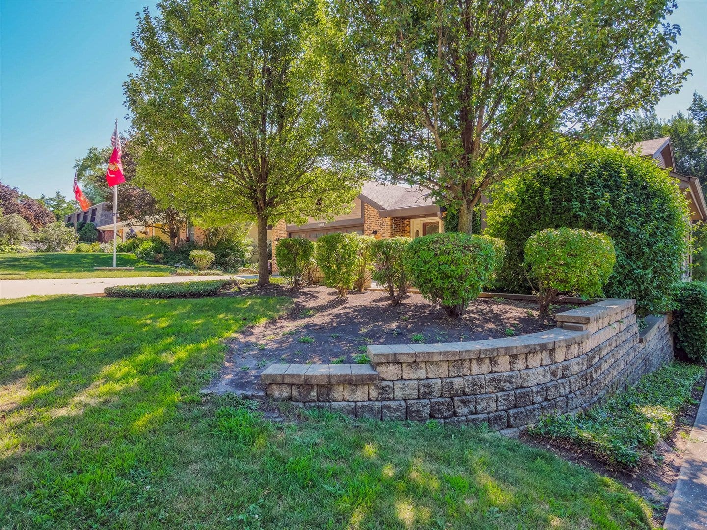 305 N Dale Avenue, McHenry, IL 60050