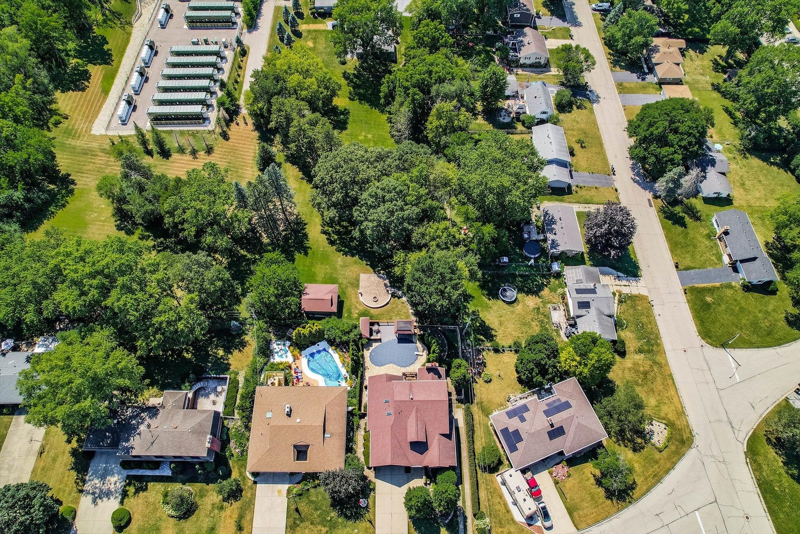 305 N Dale Avenue, McHenry, IL 60050