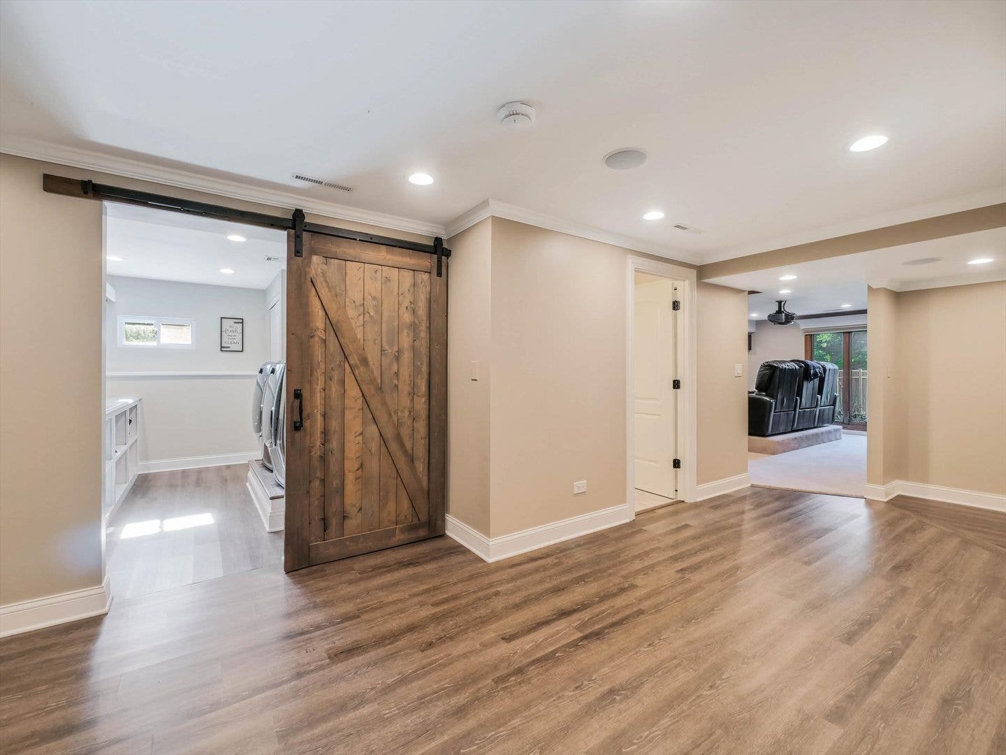 305 N Dale Avenue, McHenry, IL 60050
