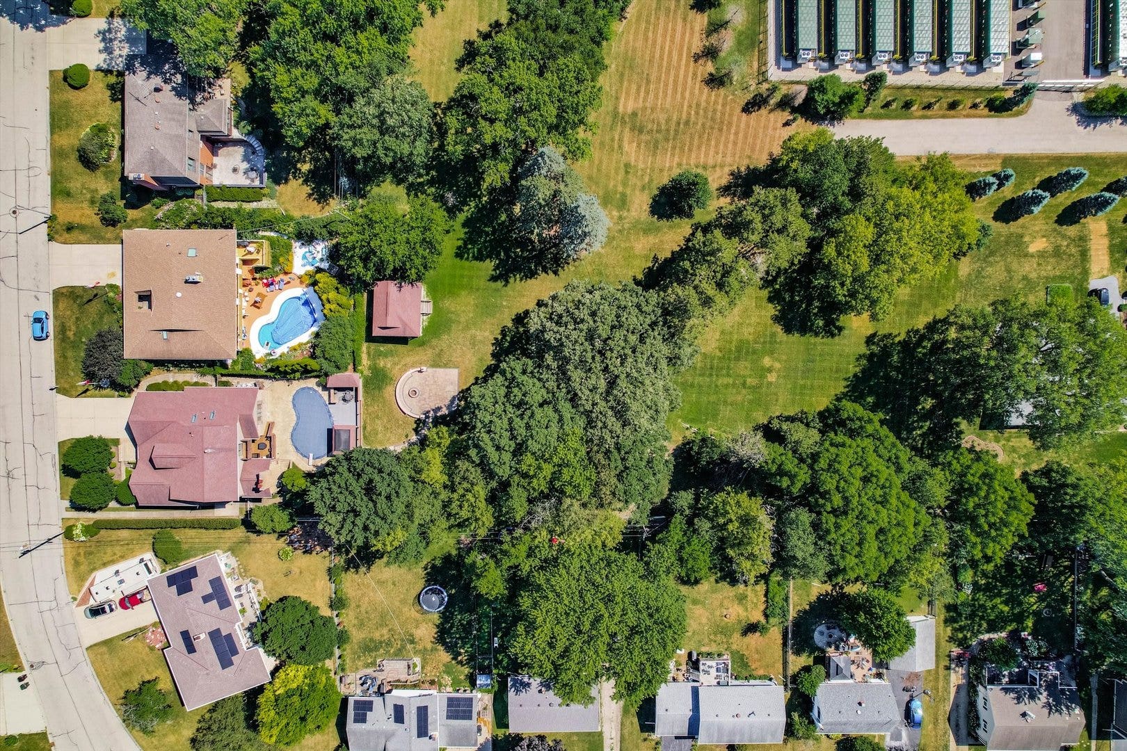 305 N Dale Avenue, McHenry, IL 60050