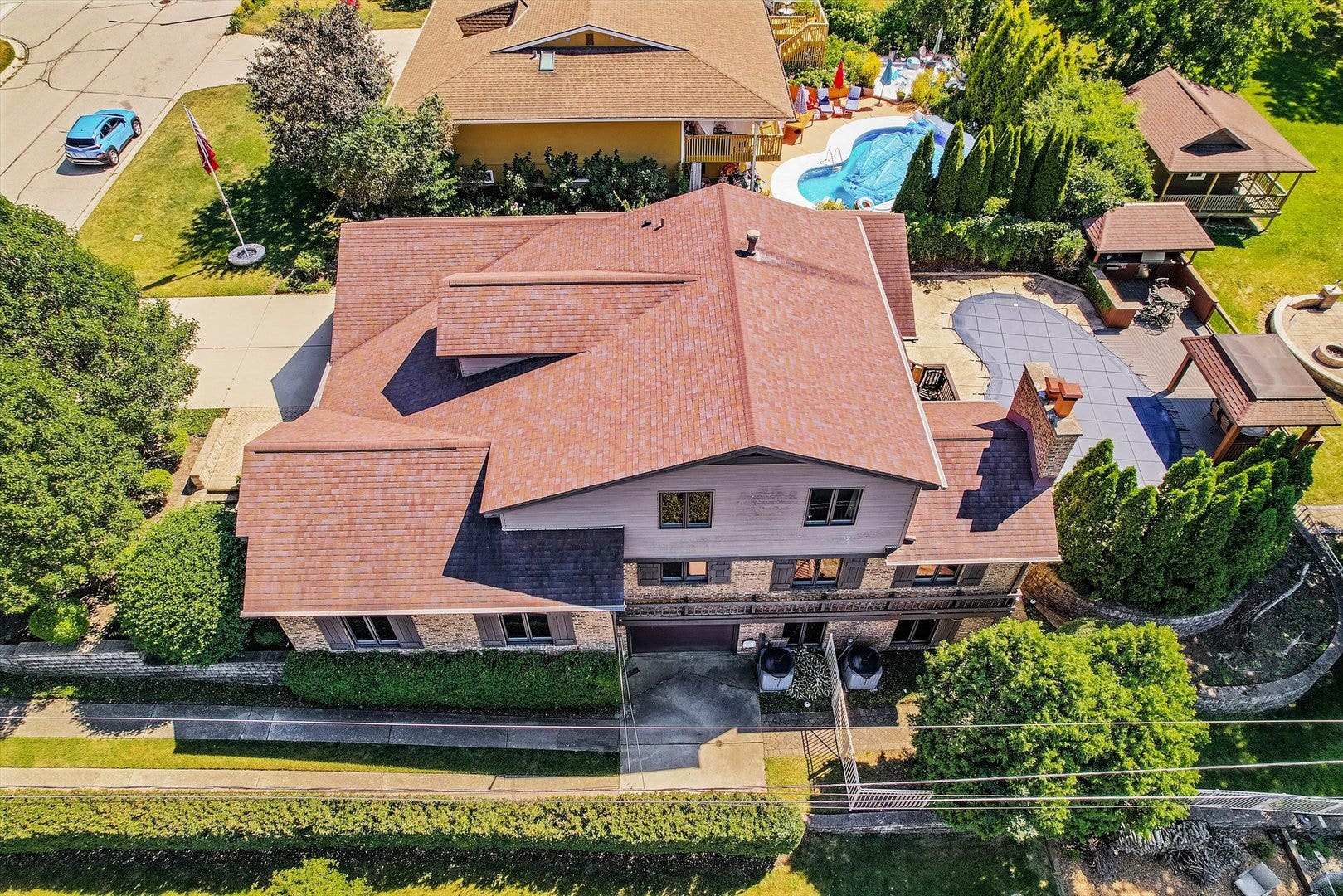 305 N Dale Avenue, McHenry, IL 60050