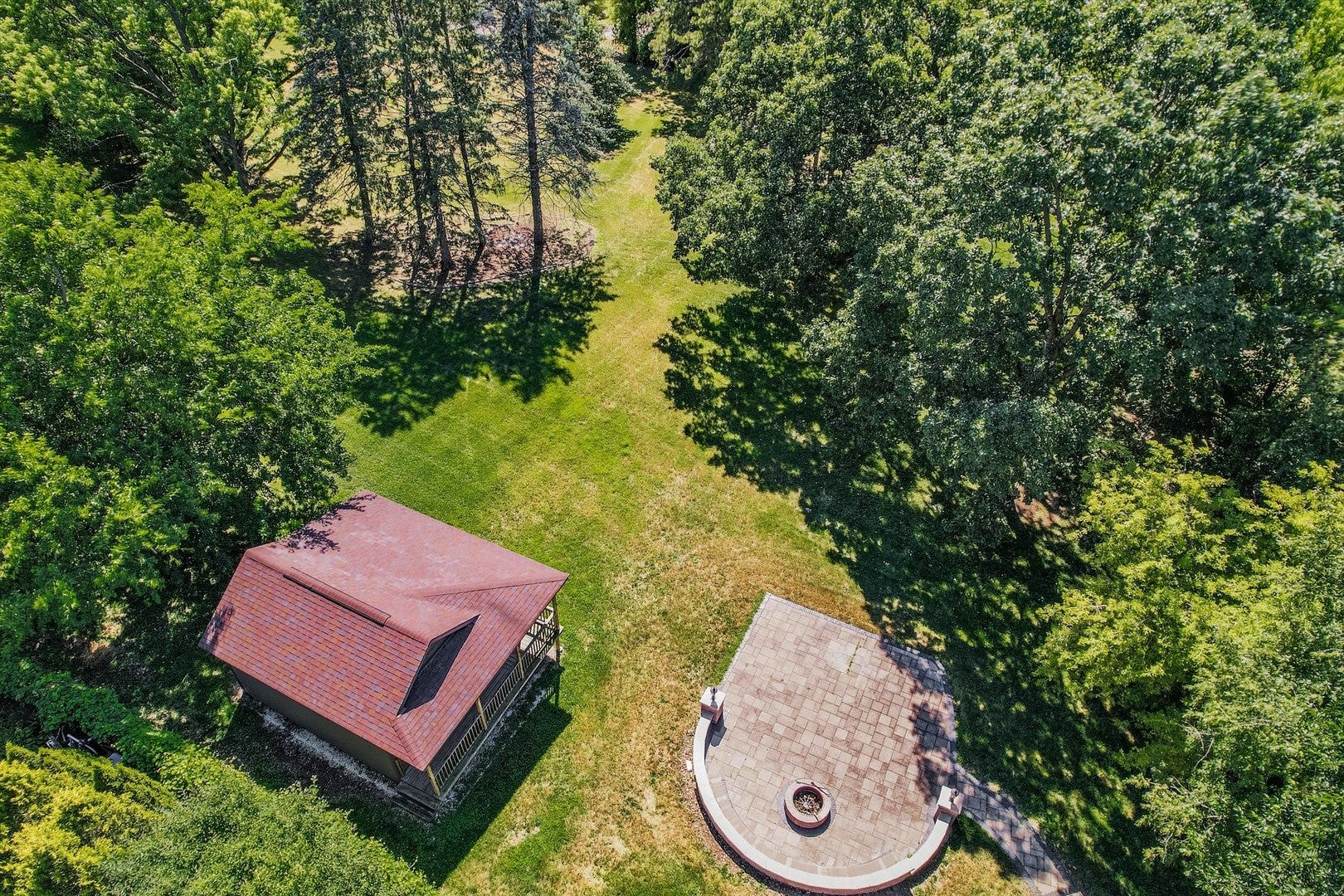 305 N Dale Avenue, McHenry, IL 60050