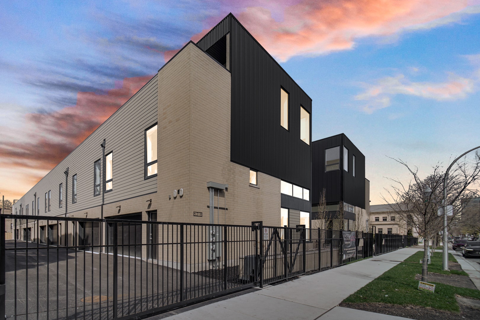 6218 S Woodlawn Avenue, #E, Chicago, IL 60637 6218 S Woodlawn Avenue, #E, Chicago, IL 60637