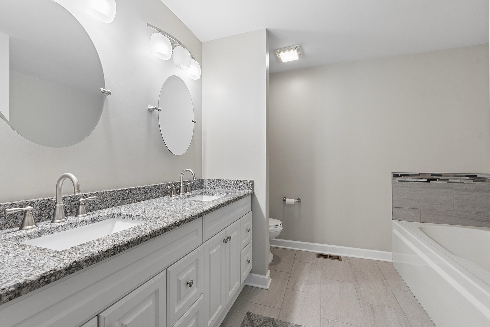 7715 Bristol Park Drive, Tinley Park, IL 60477 7715 Bristol Park Drive, Tinley Park, IL 60477