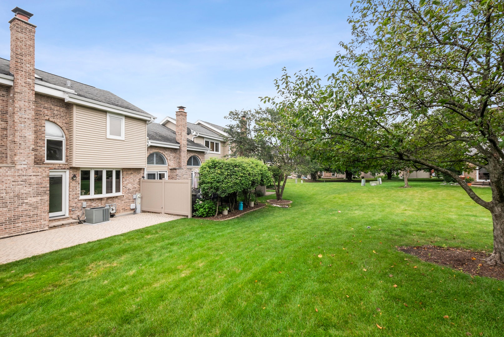 17326 Brook Crossing Court, Orland Park, IL 60467 17326 Brook Crossing Court, Orland Park, IL 60467